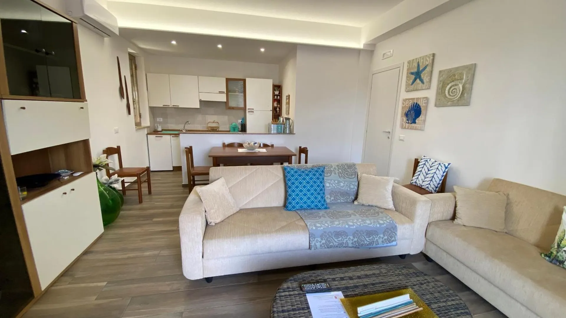 Villino Oleandro contacts